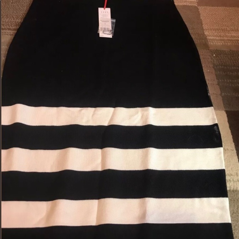 ELLE Black and White skirt. This is brand new